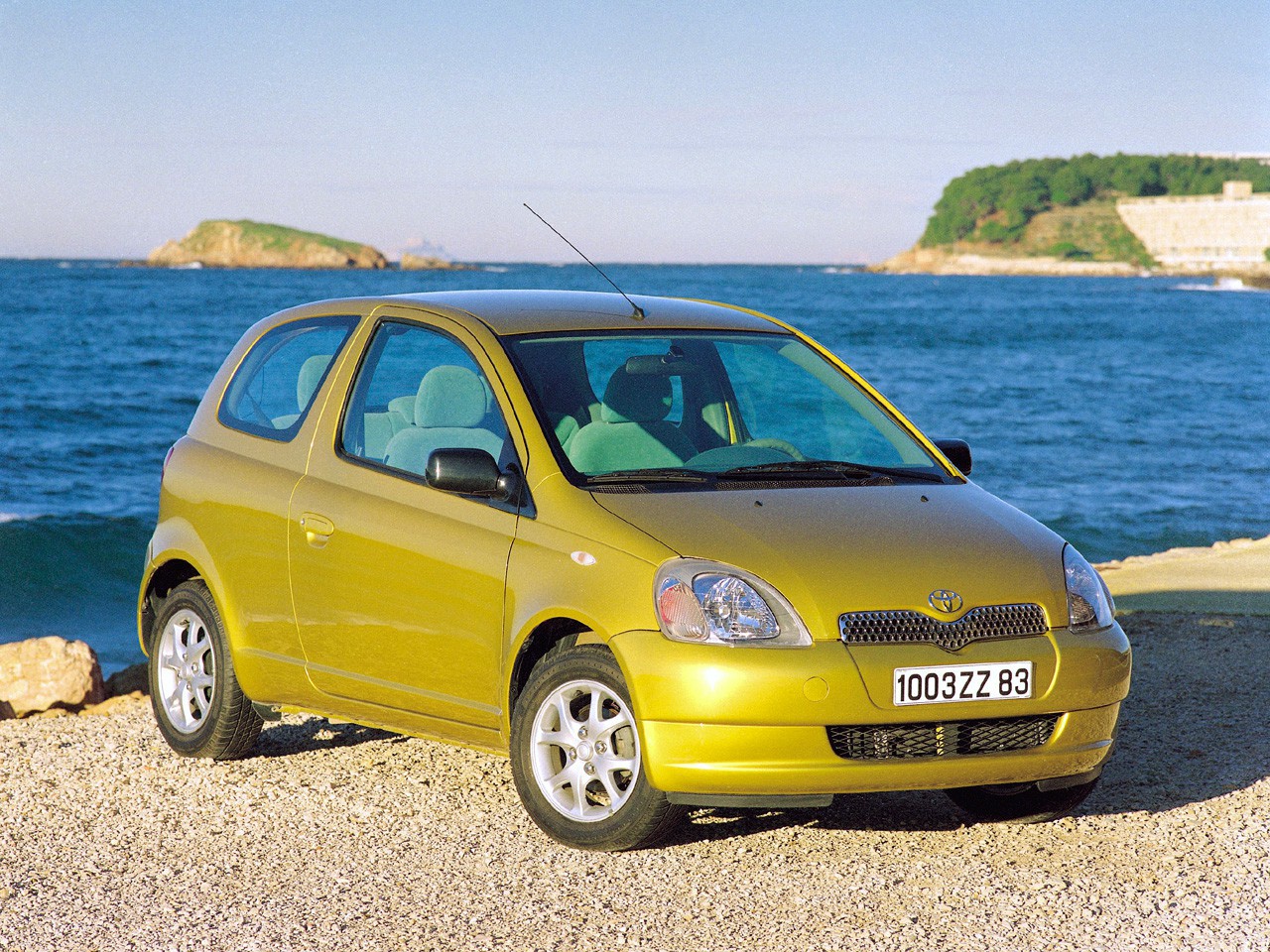 Toyota Yaris Toyota Yaris Hatchback 3 Doors 1999 Model Exterior