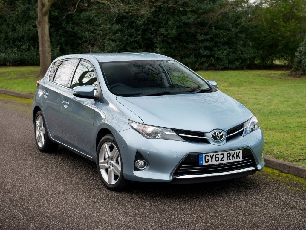 Toyota Auris (E170) review, specs, problems