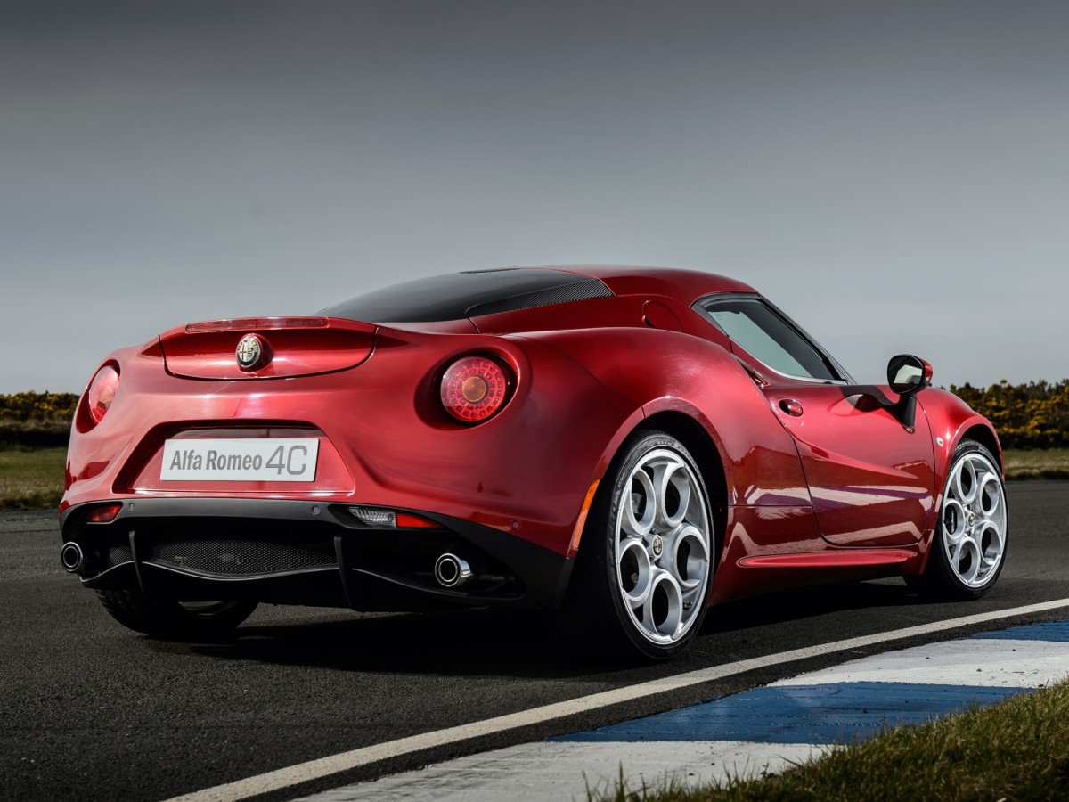 Alfa Romeo 4c 960 2013 On Review Problems And Specs