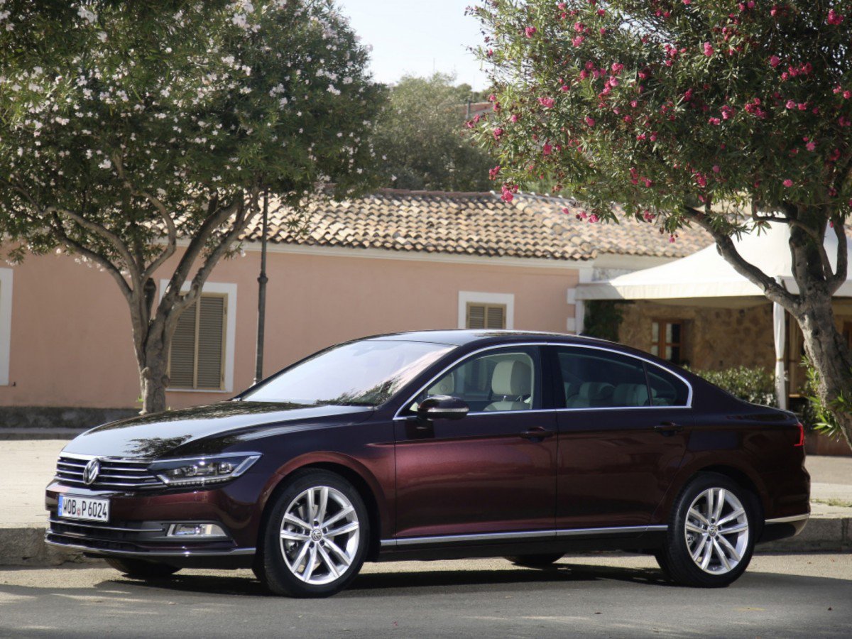 Top 10 Best Family Sedans for 2016 in Europe