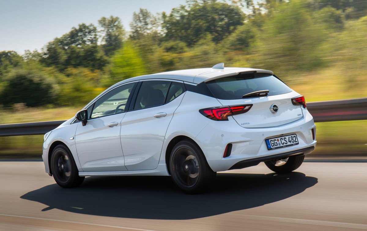New Opel Astra Opc Line Sport Pack Is All Show And No Go