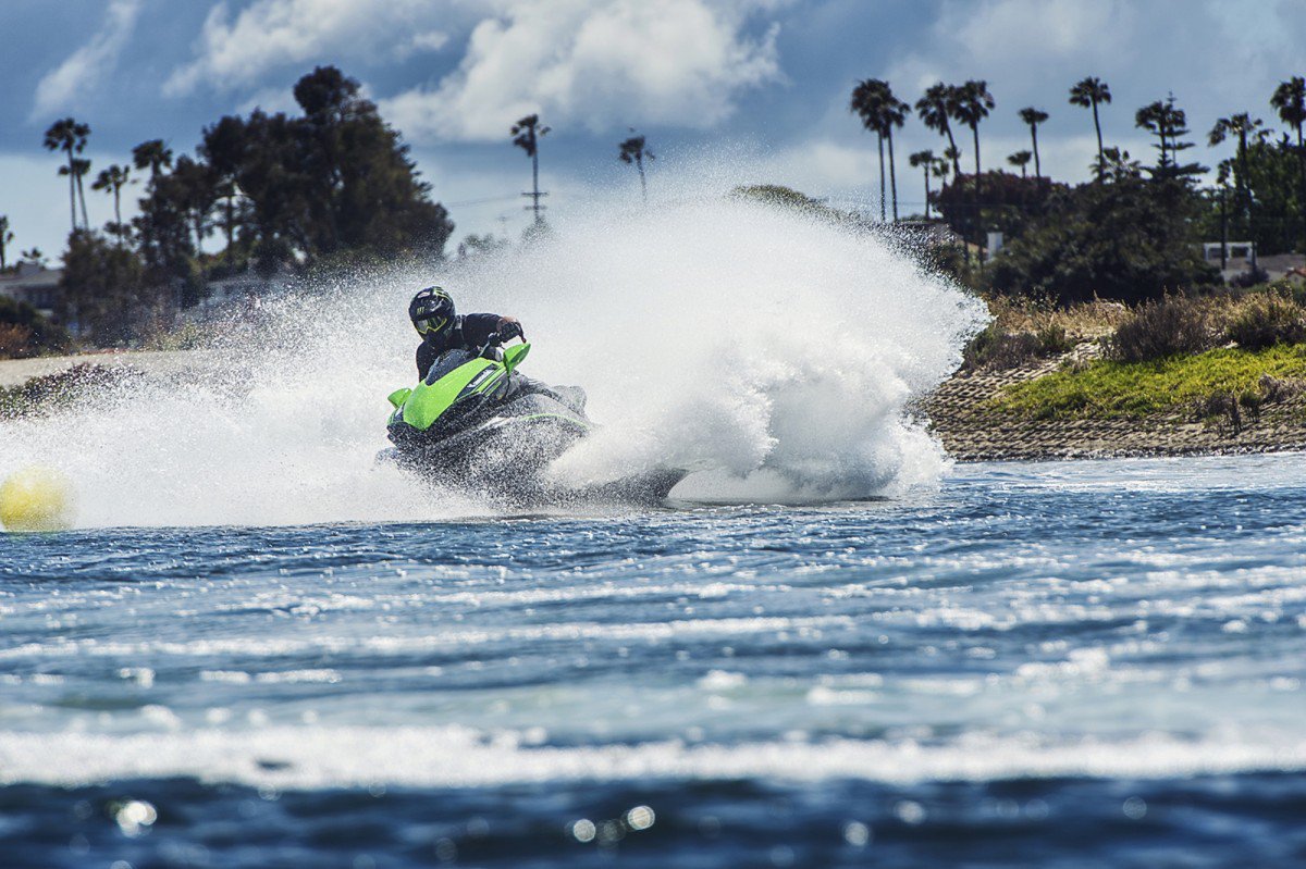 Kawasaki Jet Ski SXR Is The Latest Water Toy