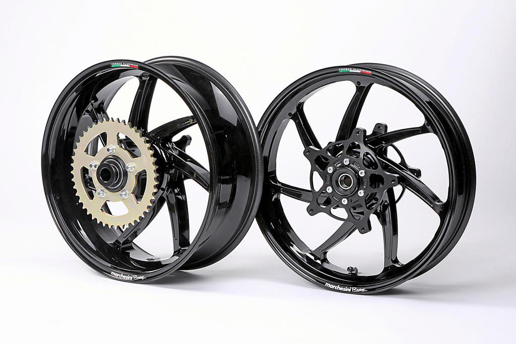 Cast Wheels Vs. Spoked Wheels. Which are the best