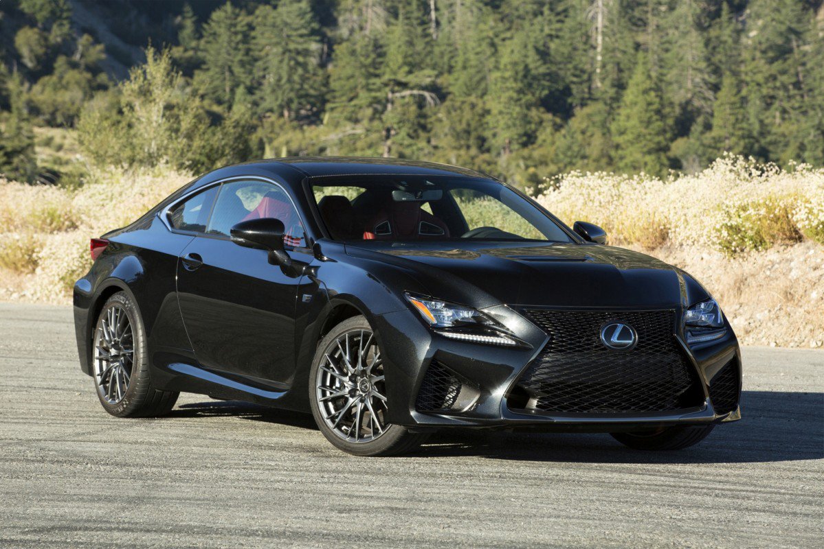 2017 Lexus RC F Gains Standard Adaptive Suspension