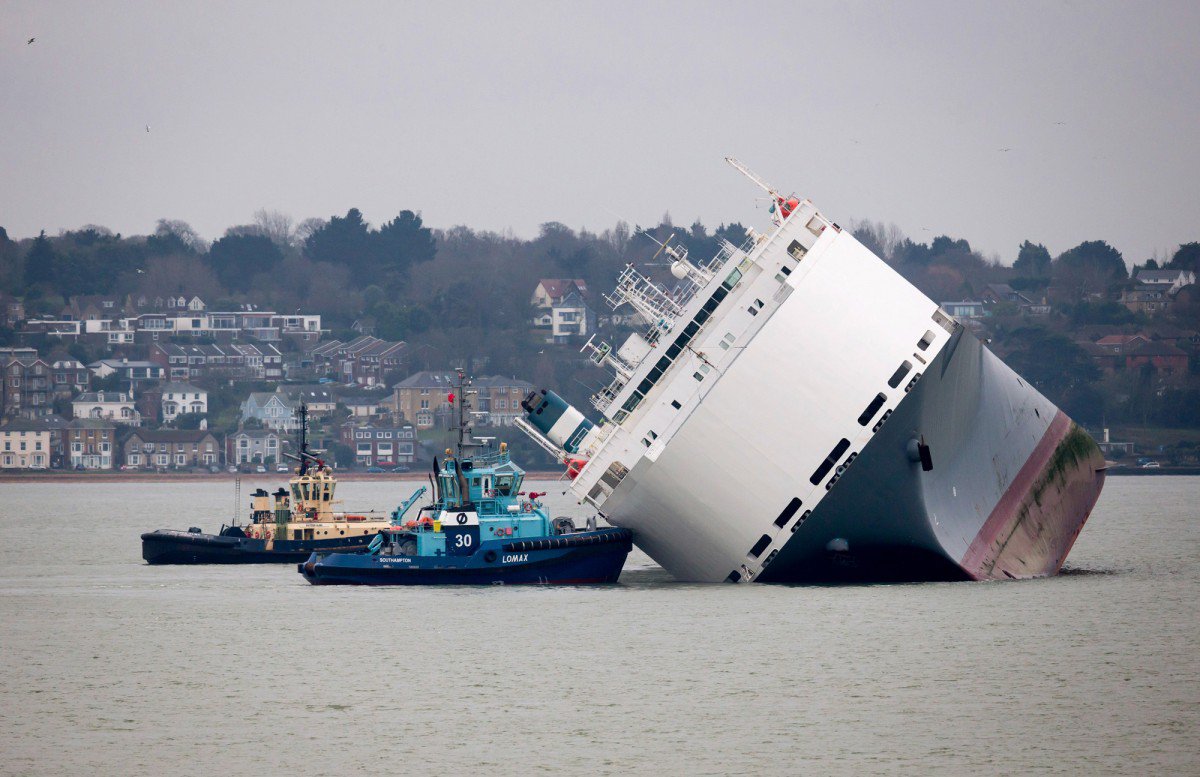 Disasters at sea involving car carrier ships