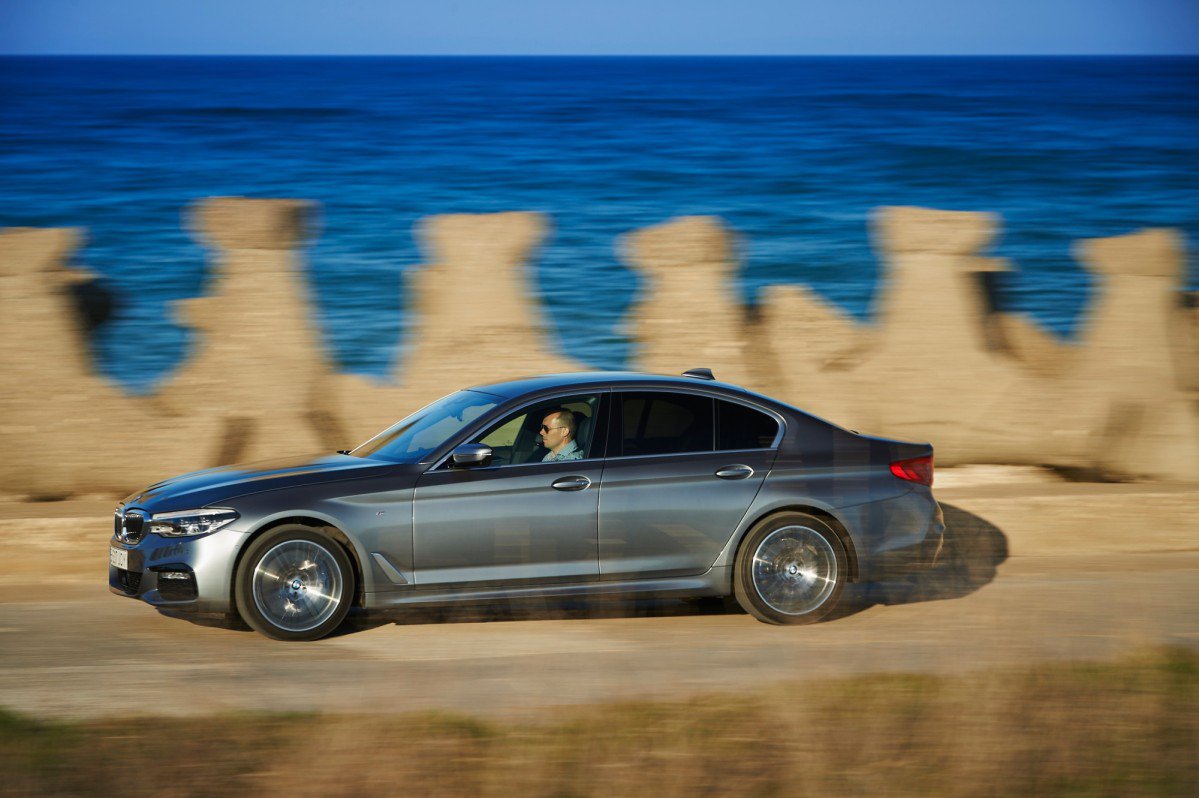 2017 BMW 540i XDrive M Sport Test Drive - The Quintessential 5 Series