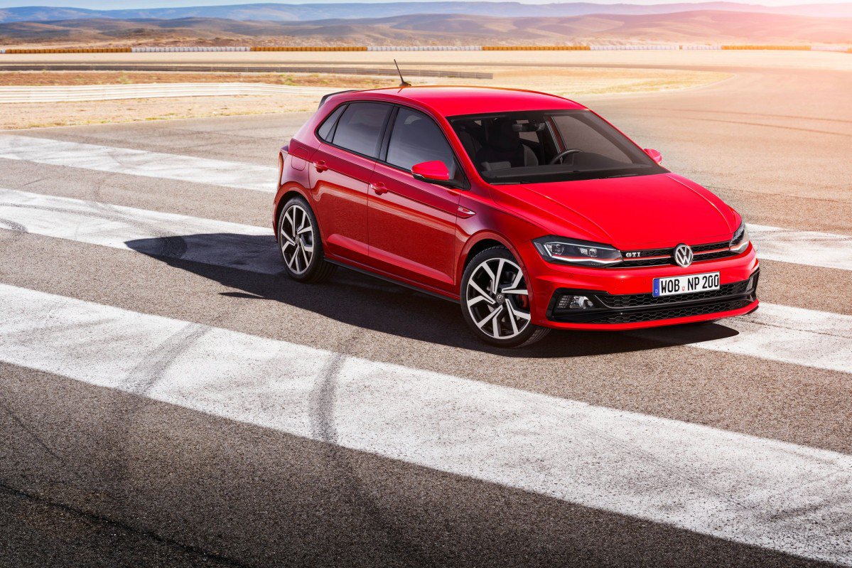 2018 VW Polo finally breaks cover with Golfinfluenced 2018 VW Polo finally breaks cover with Golfinfluenced