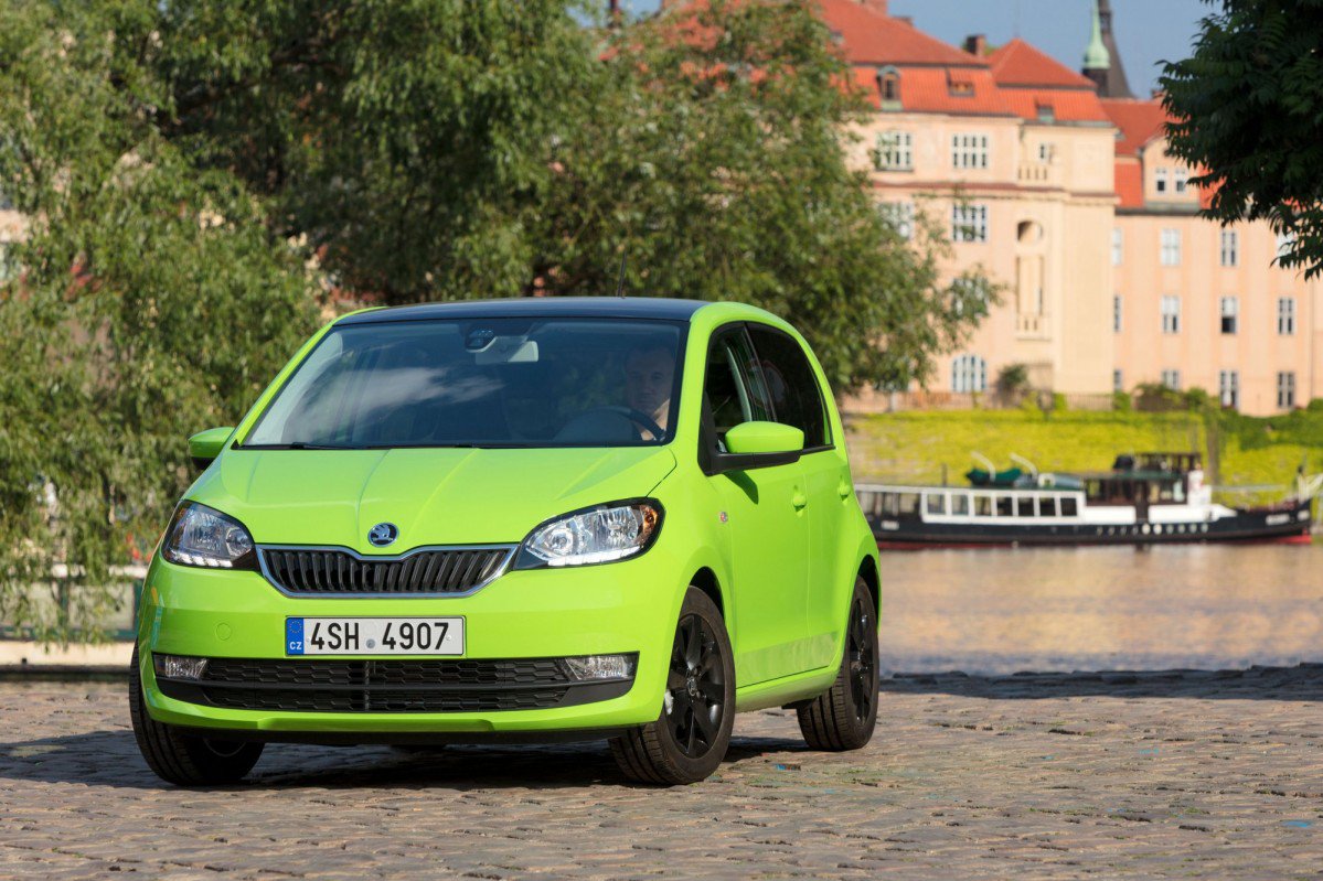 2017 Skoda Citigo facelift in detail, adds rally-flavored Monte Carlo...