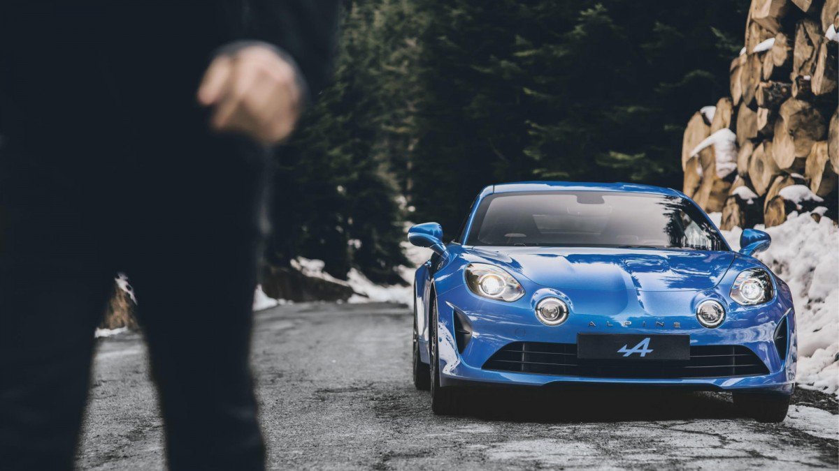 Featherweight Fighters The Lightest Road Going Sports Cars Of Mo Featherweight Fighters The Lightest Road Going Sports Cars Of Moment