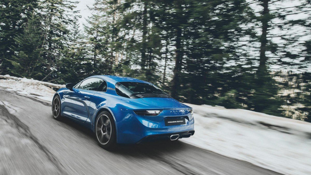 Featherweight Fighters The Lightest Road Going Sports Cars Of Featherweight Fighters The Lightest Road Going Sports Cars Of Moment