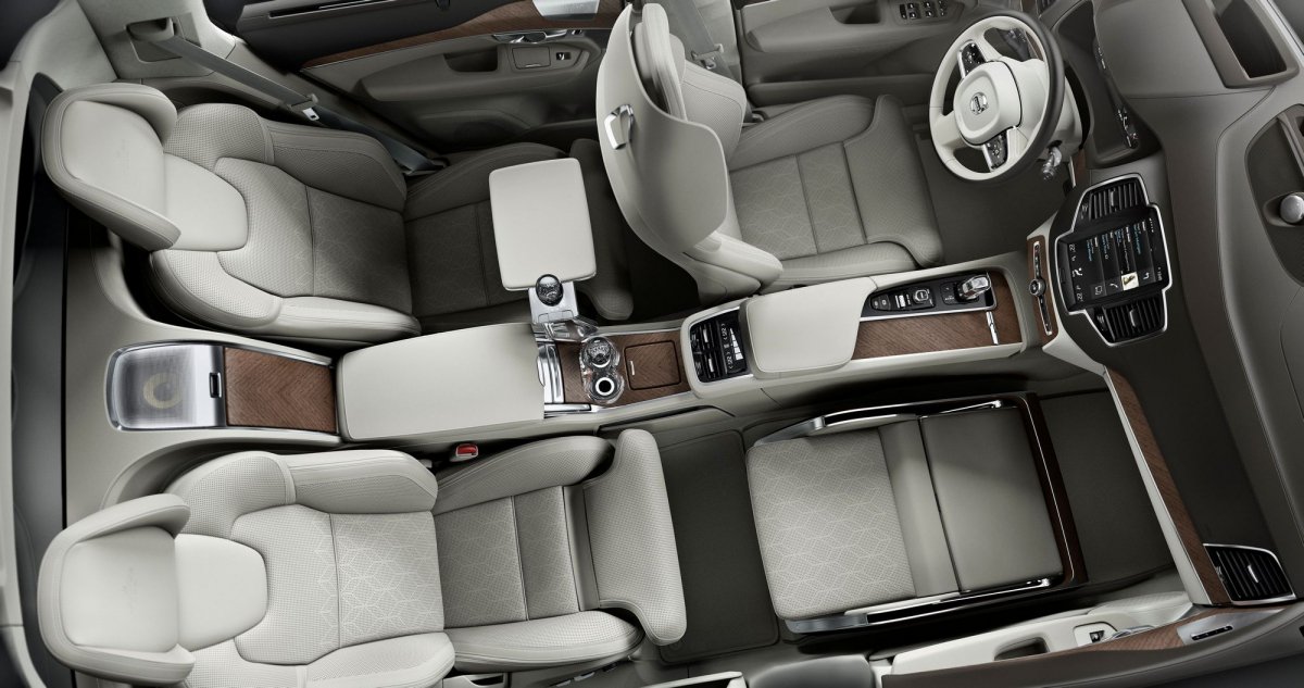 Volvo offers a massive $23,500 discount for the XC90 T8 ... - 1200 x 633 jpeg 129kB