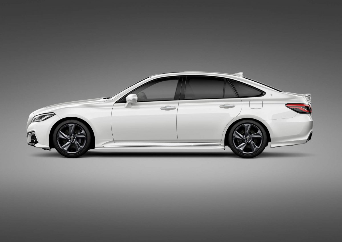 Toyota Crown Concept previews brand's next-generation ...