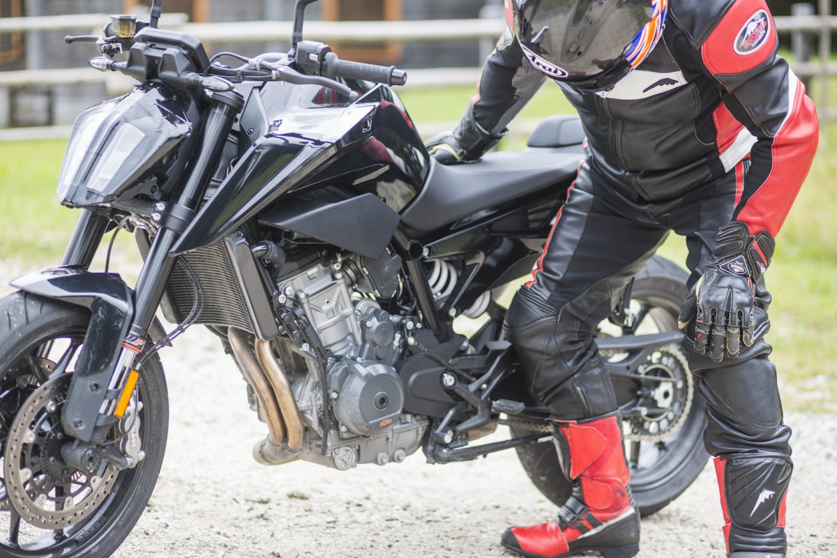 austin racing ktm 790 duke