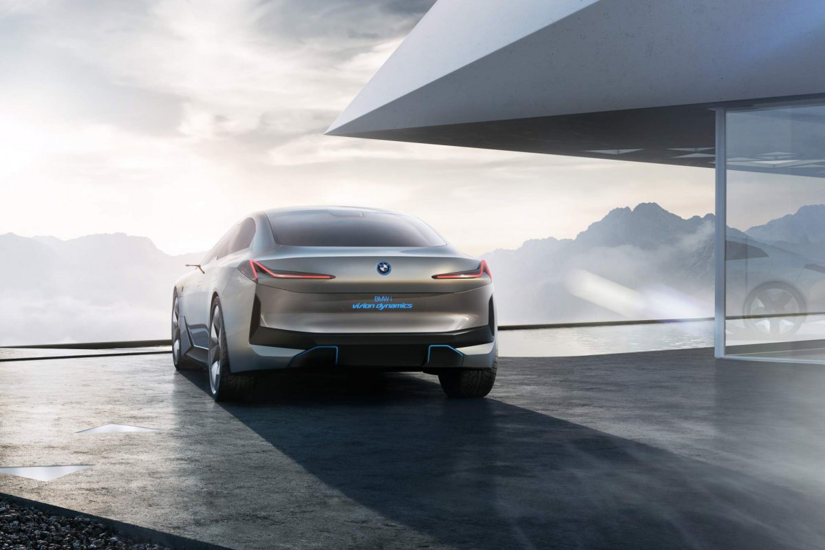 BMW releases details about its autonomous technology roadmap
