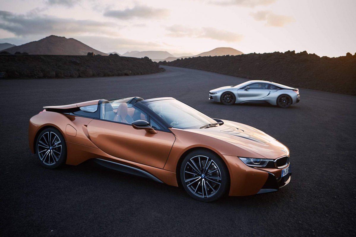 2018 BMW i8 Roadster