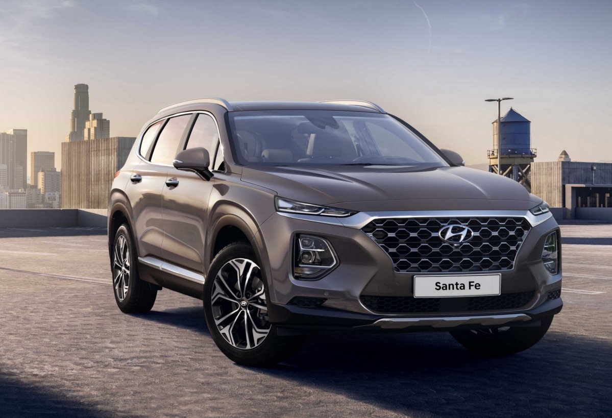 2019 Hyundai SantaFe adopts radical new look, premium-like interior