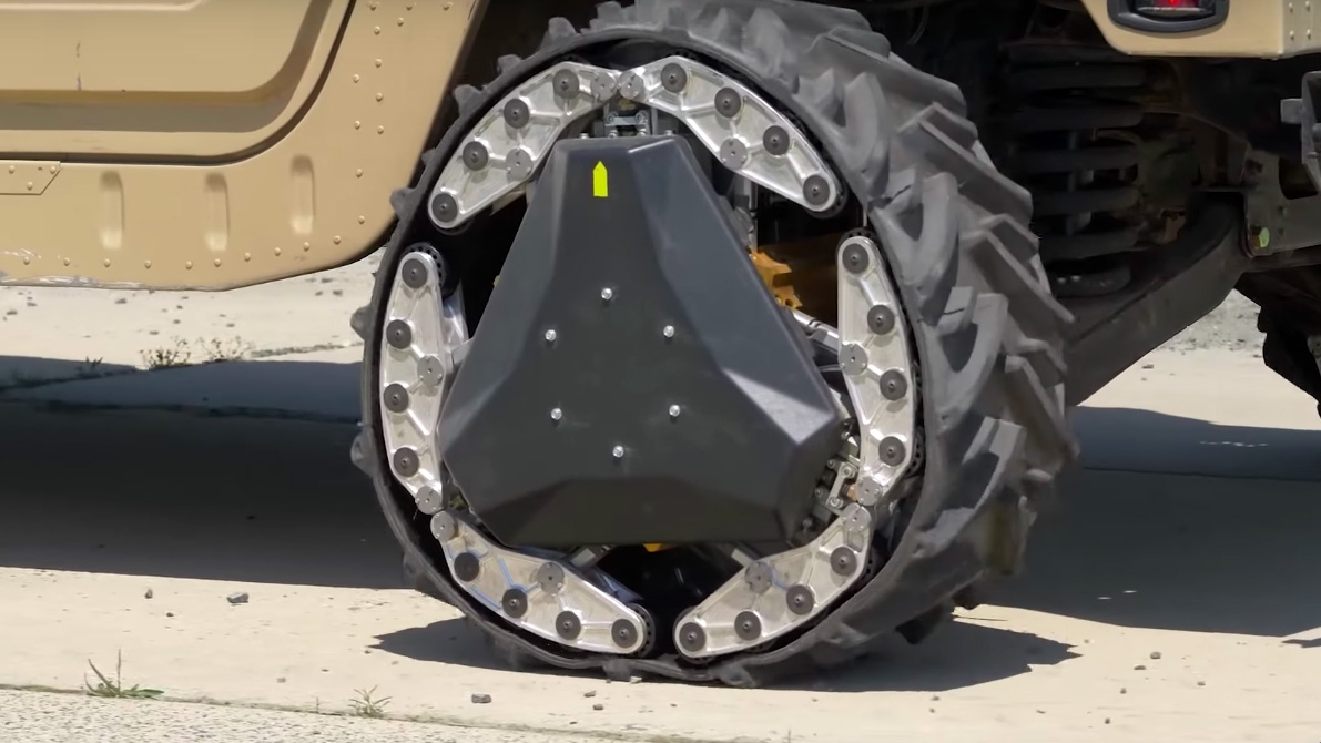 DARPA’s reconfigurable tracks can turn into a wheel