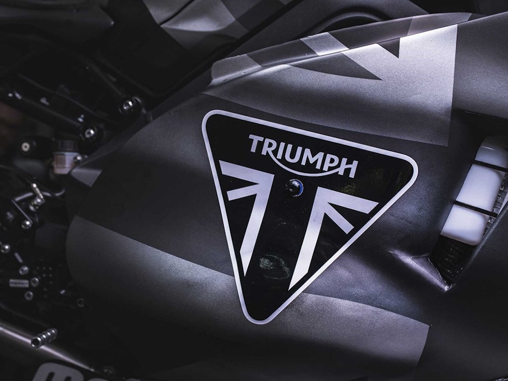 triumph-moto-2-011