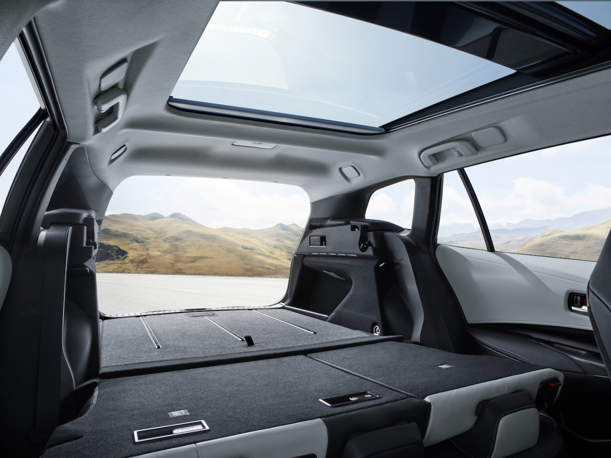 toyota corolla touring sports 2019 3