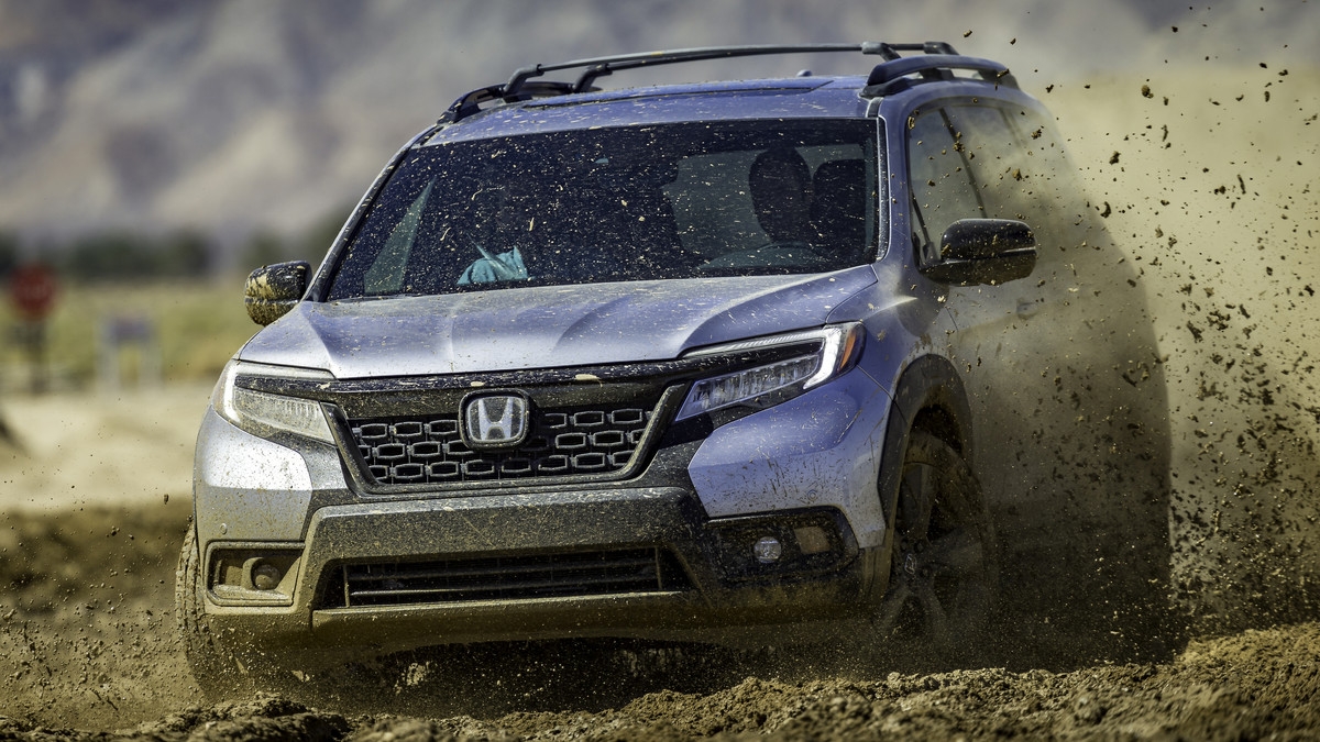 2019 Honda Passport debuts in Los Angeles with off-roading ...